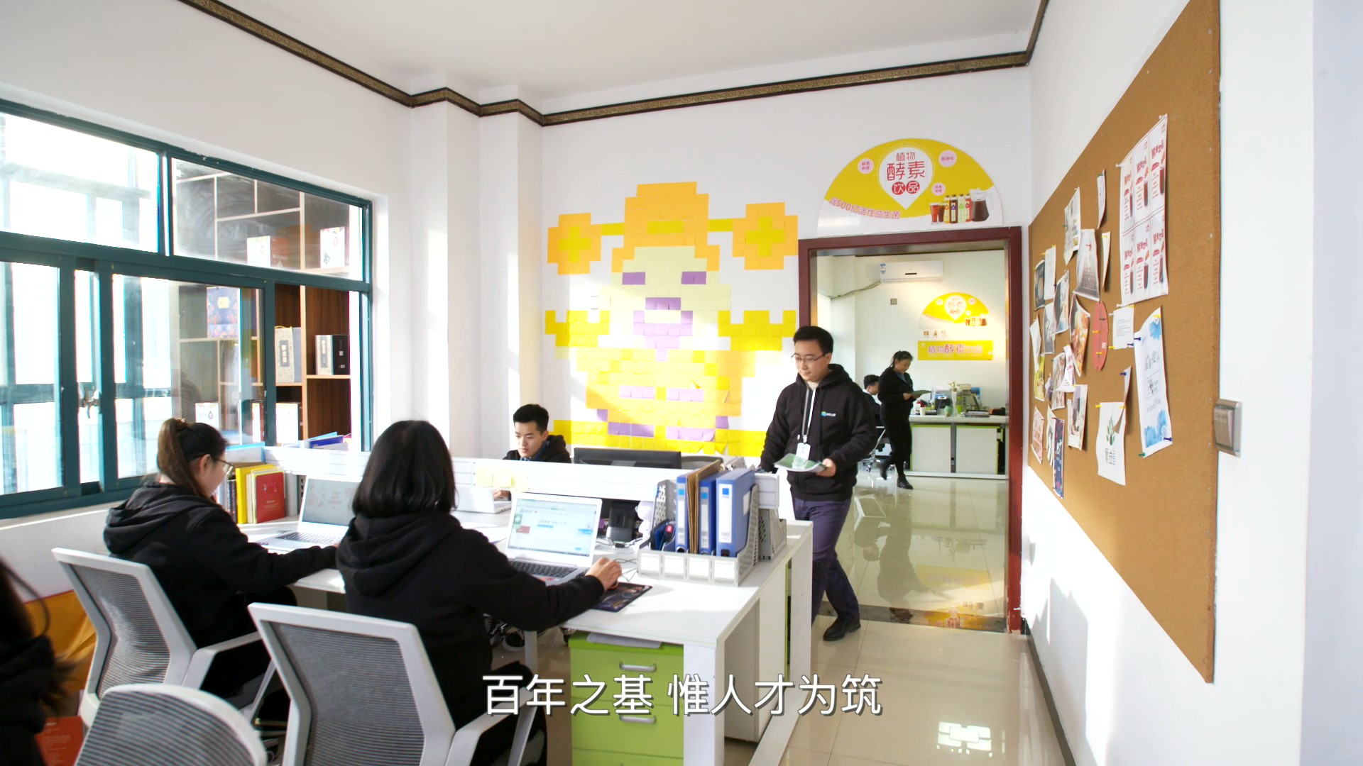 工作照2.jpg